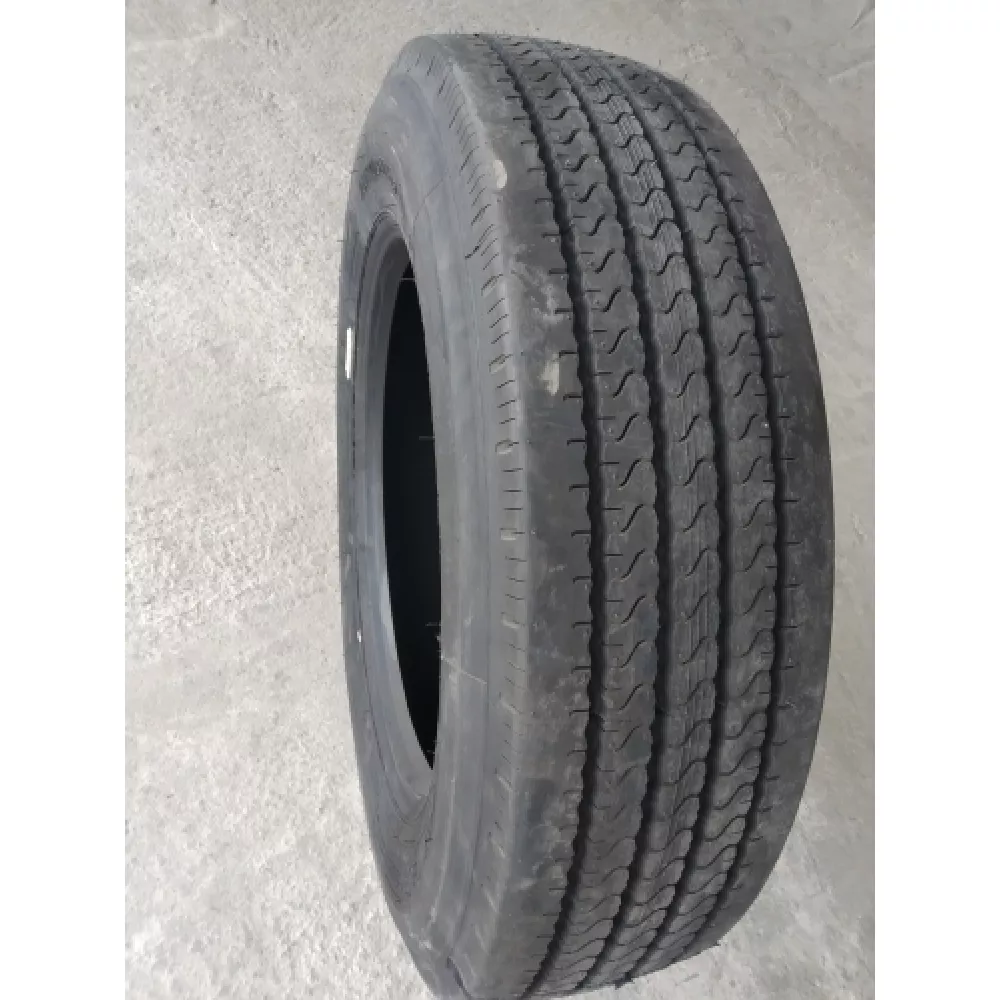 Грузовая шина 255/70 R22,5 Long March LM-120 16PR в Чебаркуле