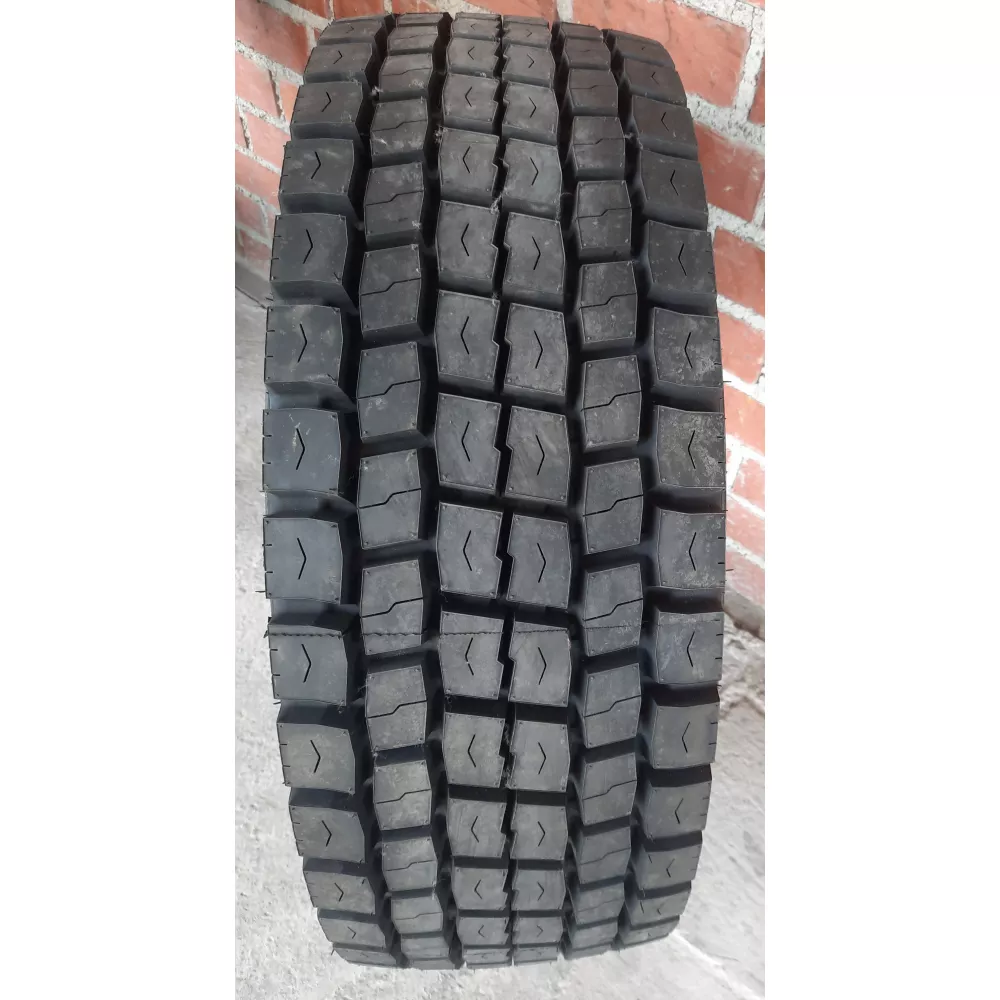 Грузовая шина 305/70 R19,5 Long March LM-329 18PR в Чебаркуле